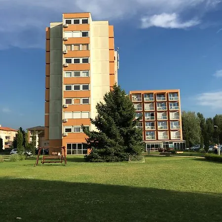 בית הארחה Fs Apartman